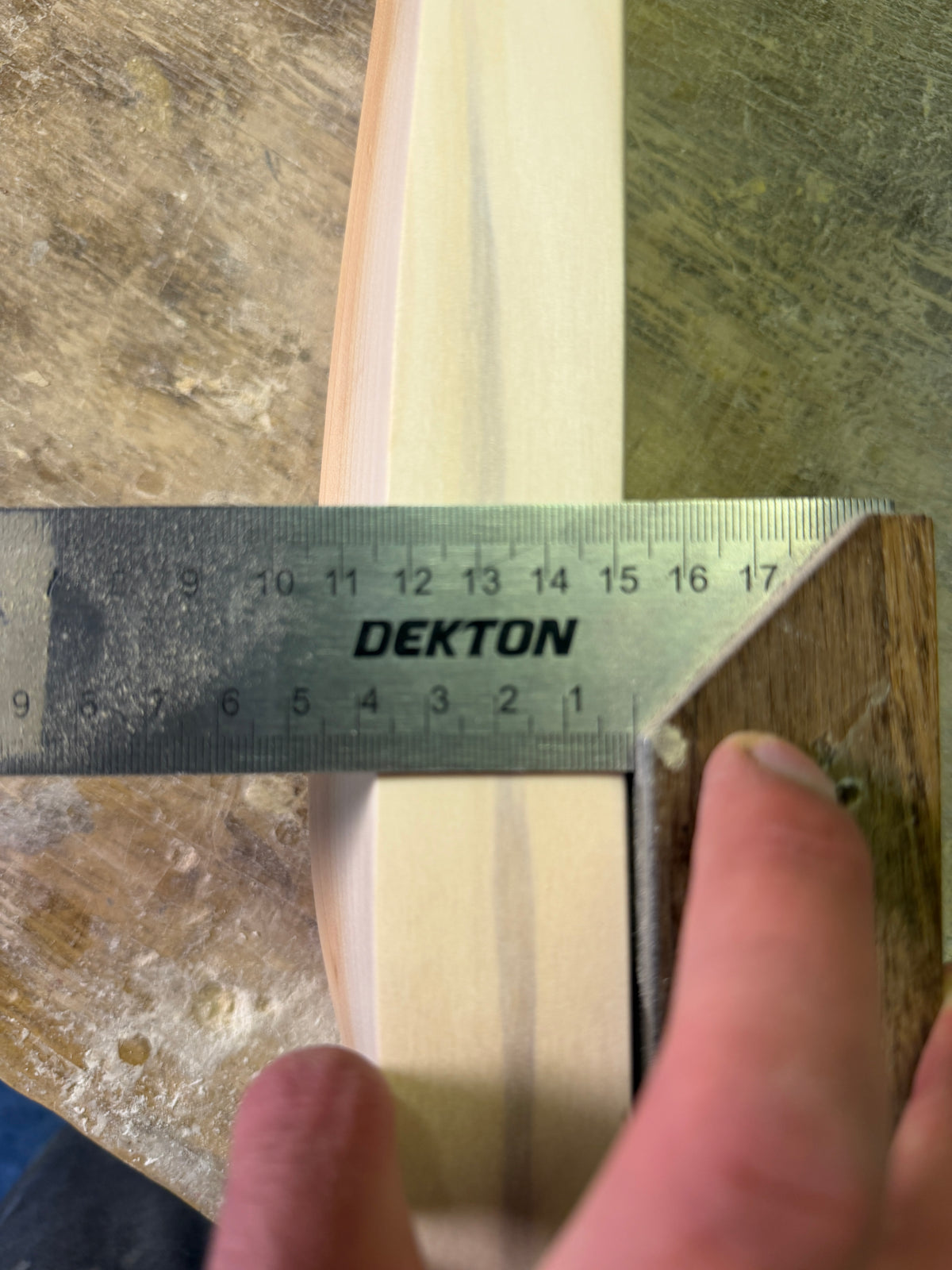 Limited edition Short blade SH - 2lb 10oz